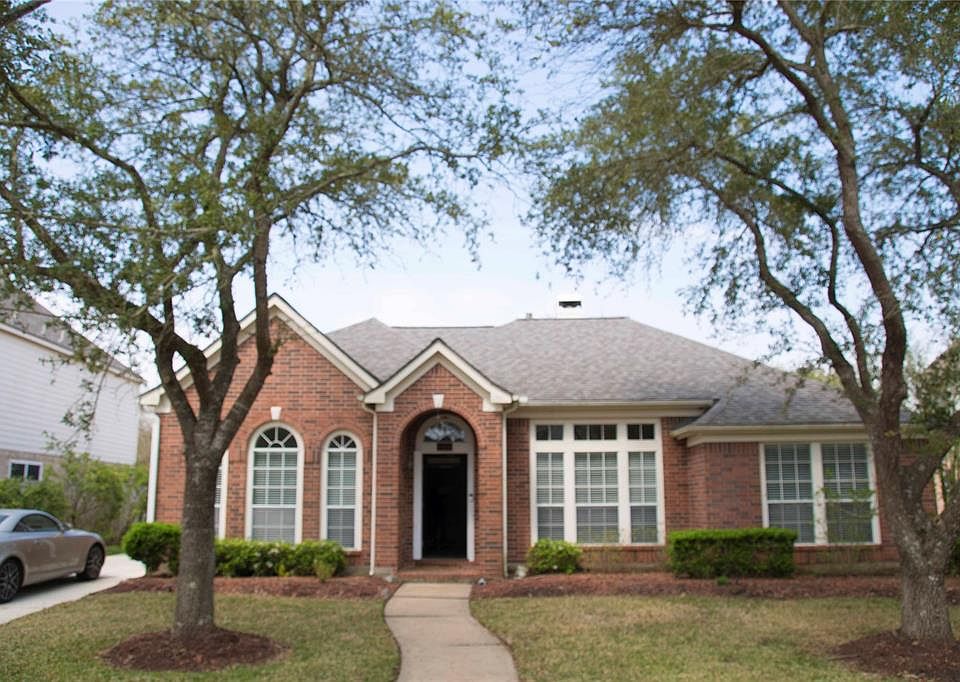 1st image of 5915 Parkwood Pl