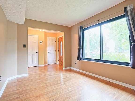 5th image of 6510 Semmes Ln