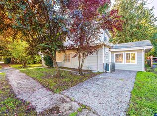 816 14th Ave, Sweet Home, OR 97386