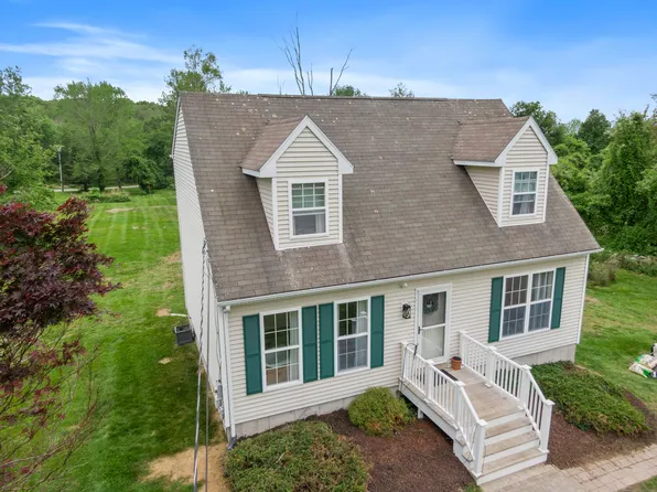 43 Huntington Drive, Plainfield, CT 06374