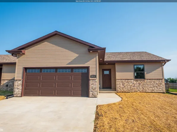 2215 Edgebrook Dr, Marshalltown, IA 50158