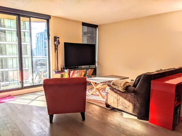 70 W Huron St, Chicago, IL