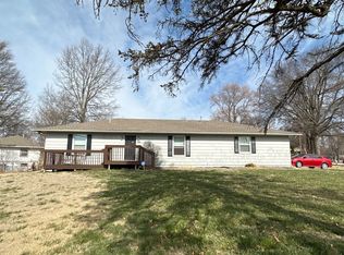 4710 E 135th St, Grandview, MO 64030