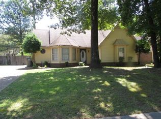 4002 Birch Glen Dr, Memphis, TN 38115