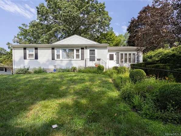 91 Beth Lane, Waterbury, CT 06705