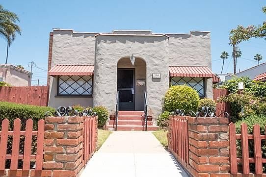 1st image of 2304 Pisani Pl