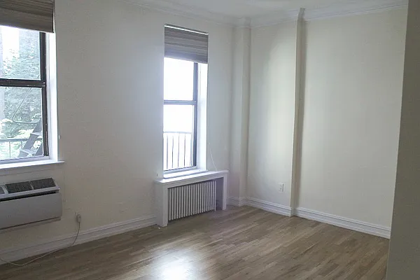 Rented by Urban Real Estate Inc | media 22