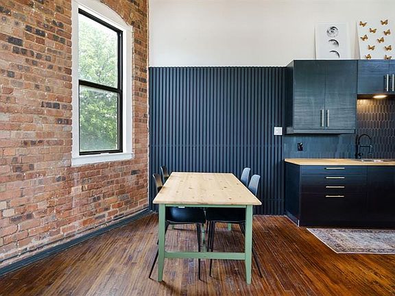 4th image of 2220 S Harwood St APT 203