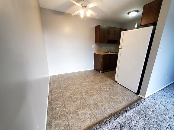4th image of 4721 55th St