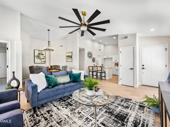 264 N OXFORD Court, Chandler, AZ 85225