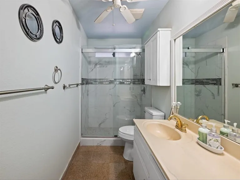 MAIN BATHROOM STAGED