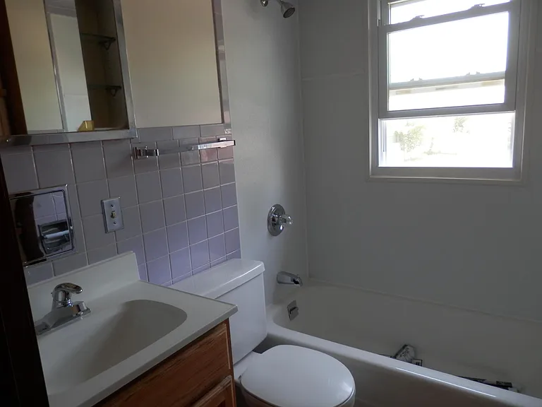 416 Zessin St — Photo 19