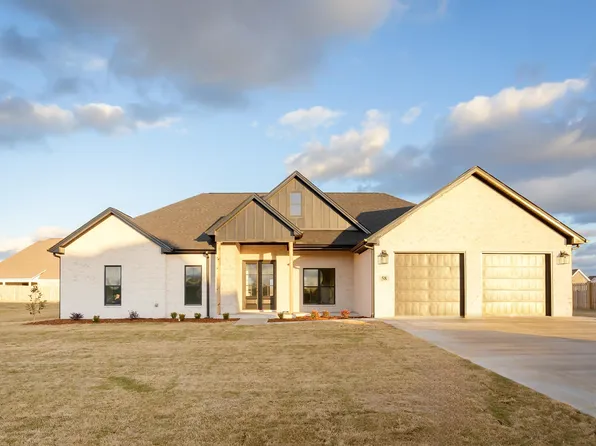 58 Todd Dr, Muscle Shoals, AL 35661
