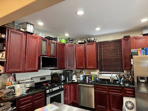 5th image of 3113 N Christiana Ave