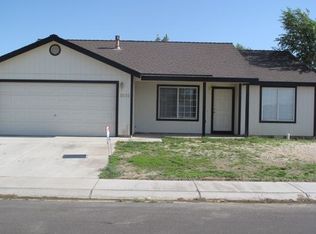 1501 Wrangler Ln, Fernley, NV 89408
