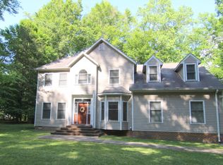 5353 Dogwood Forest Dr, Gloucester, VA 23061