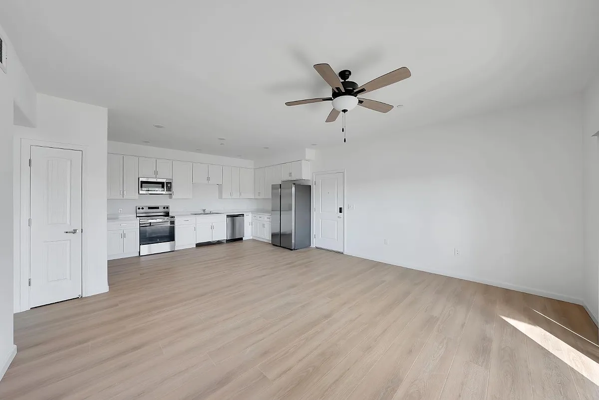 Unit Photo - 2068 Millennium Way #206