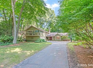 221 Little Station Rd, Holland, MI 49424