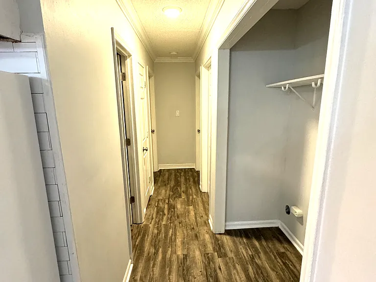 434 E Jennings St — Photo 5