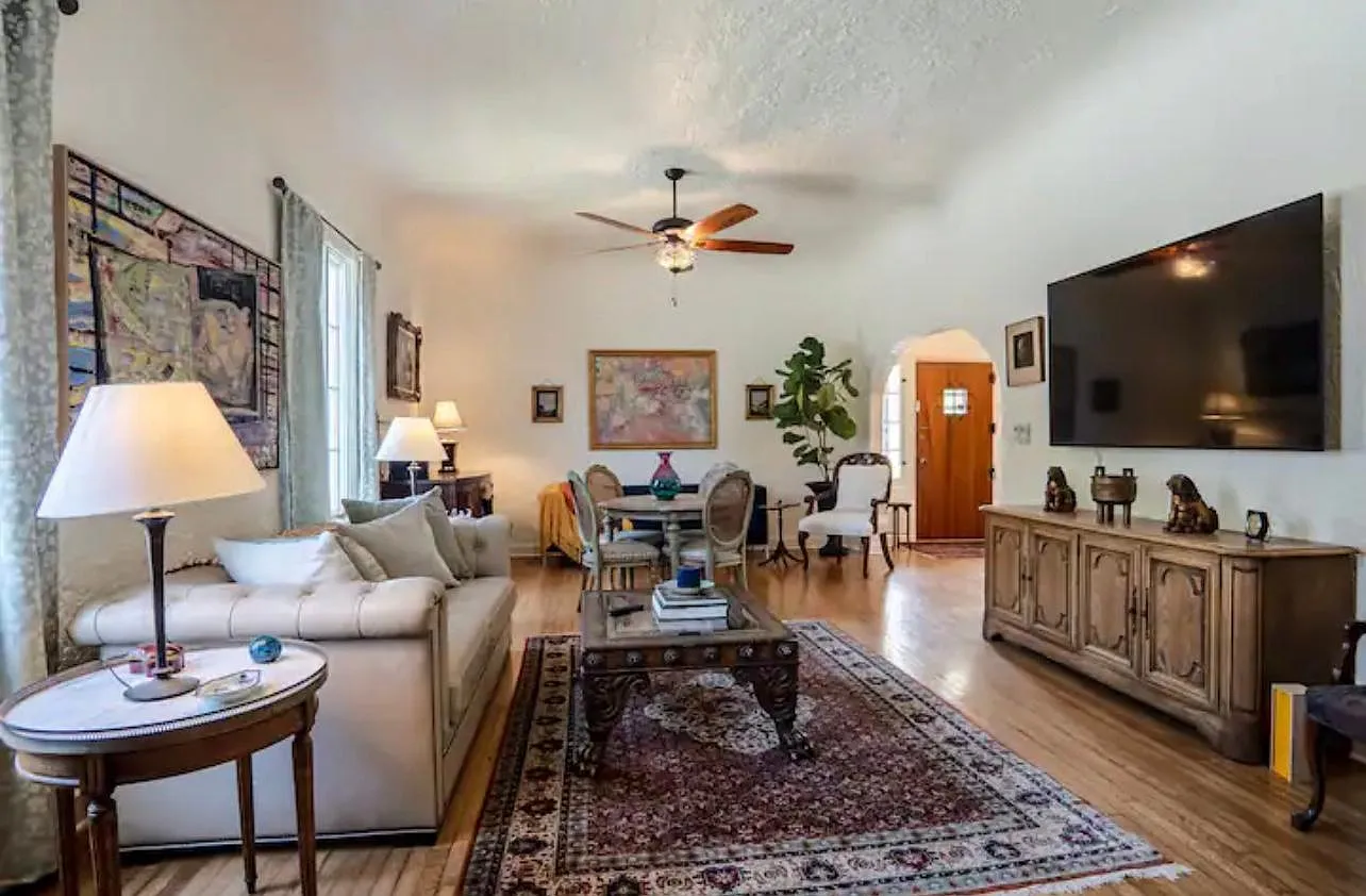 302 Fordham Dr — Photo 4
