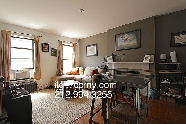 Rented by City Connections Realty | media 4