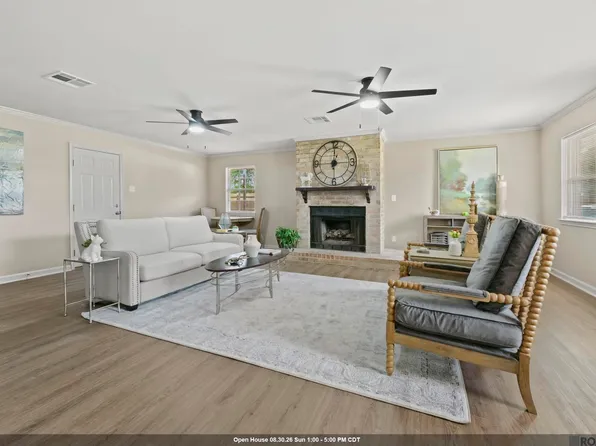41024 Lee Dr, Gonzales, LA 70737
