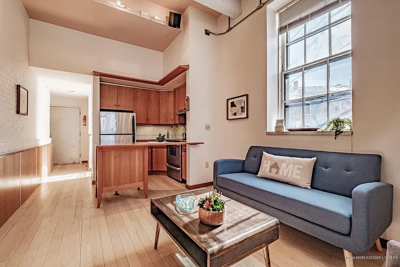 1 bed, 800 sqft, $1,975 — Photo 1