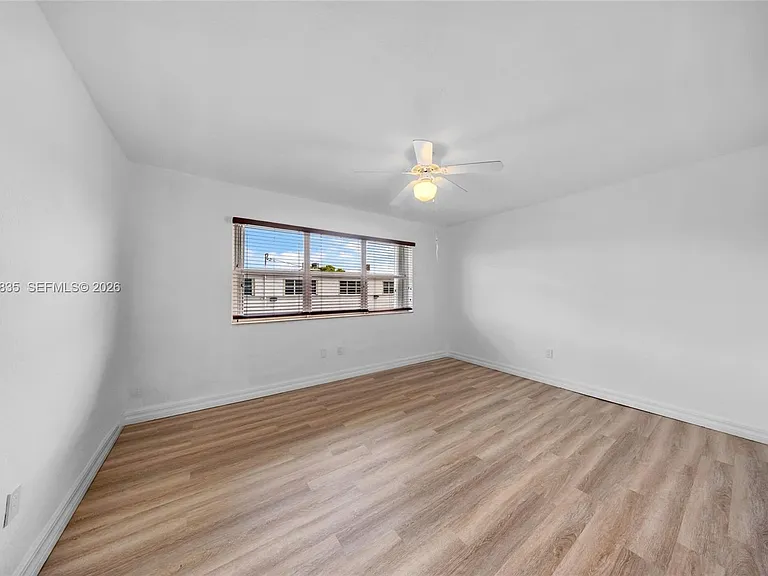 7801 Hispanola Ave #4 — Photo 12