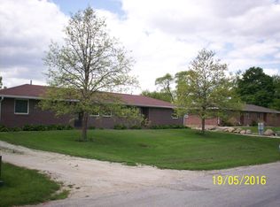 810 Maple St, Dexter, IA 50070