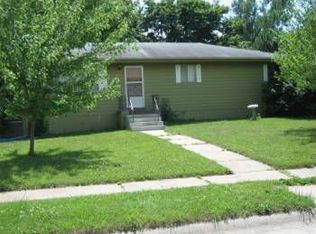 2011 Lloyd St, Bellevue, NE 68005