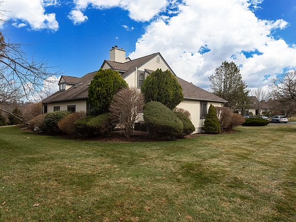 3rd image of 6 Magnolia Path