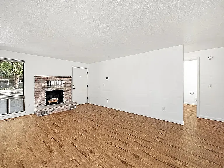 2709 N 24th St — Photo 5