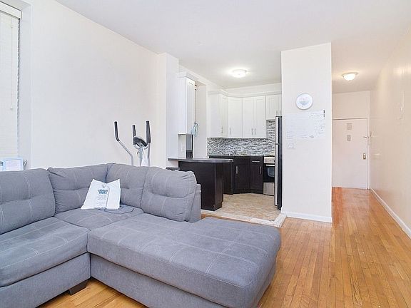 3rd image of 146 W 111th St #1E
