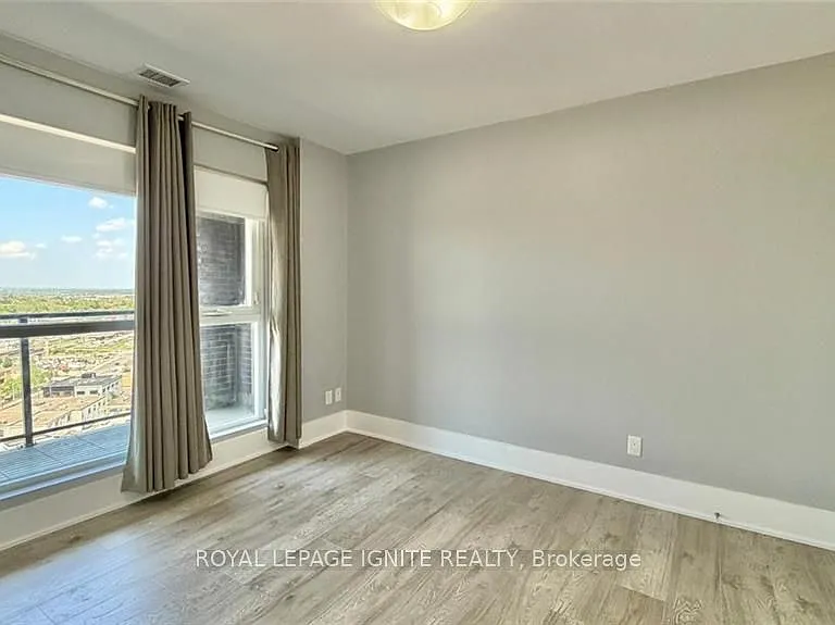 1 Victoria St S #1712 — Photo 10