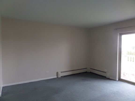 5th image of 2403 N Kennicott Dr APT 2B