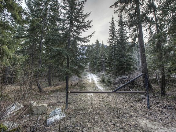 4th image of 1 Little Wenatchee River Rd