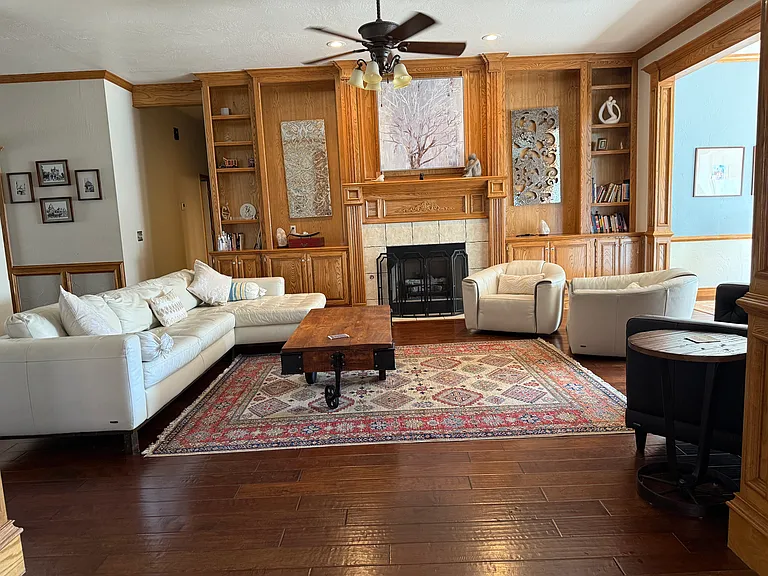 2724 Ashehollow Ln — Photo 4