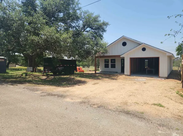 1706 Redwood Drive, Marble Falls, TX 78654