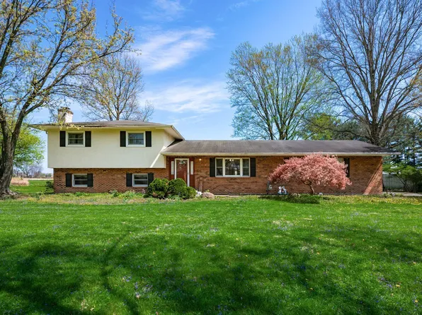 10590 Marie Ln, Pickerington, OH 43147