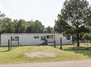 53 Karly Dr, Carriere, MS 39426