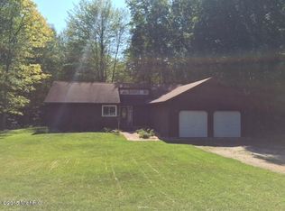 2170 Nineteen Mile Rd, Kent City, MI 49330