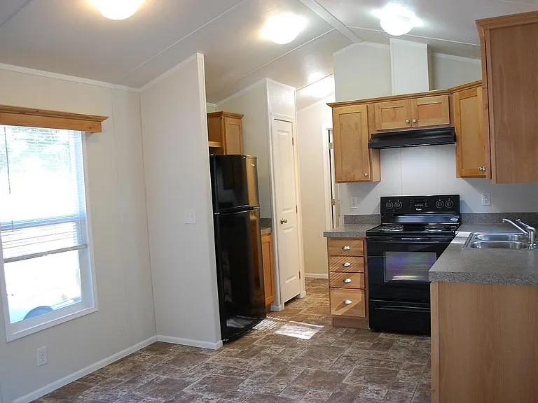 4450 356th Dr SE #10 — Photo 2