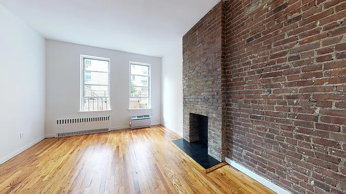 Rented by Bond New York | media 9