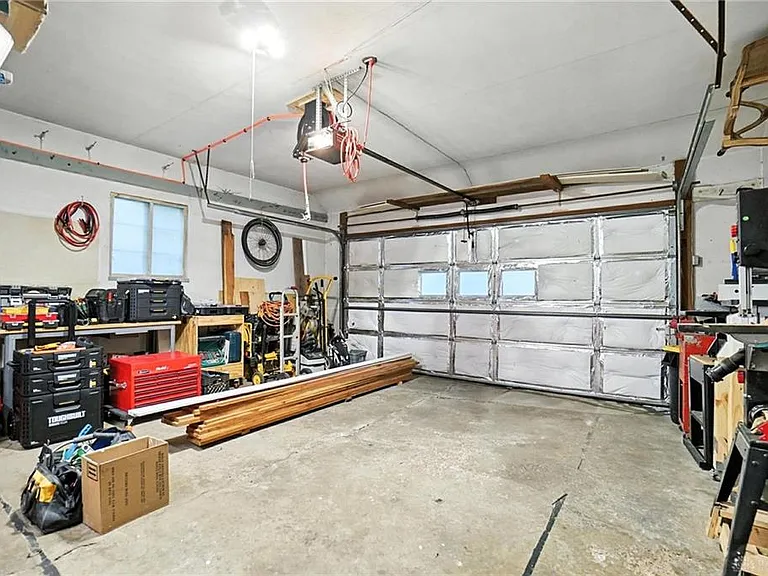 108 Napoleon Dr — Photo 48