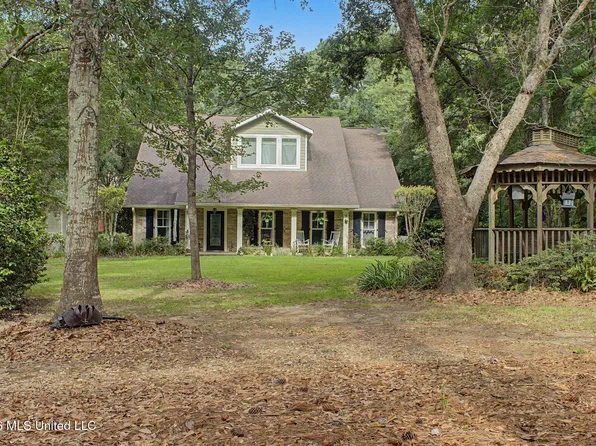 28560 Sundance Rd, Pass Christian, MS 39571