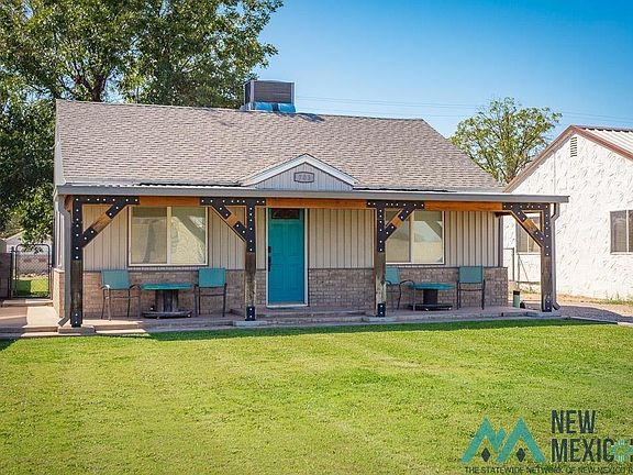 2nd image of 703 W Chisum Ave