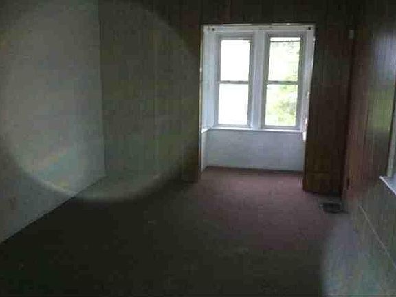 5th image of 1755 Courtland Ave
