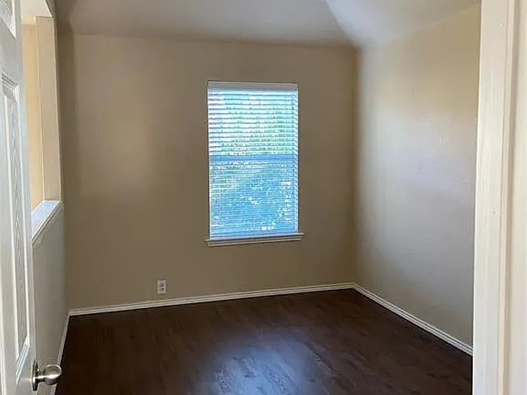 2013 Trinity Ln — Photo 14