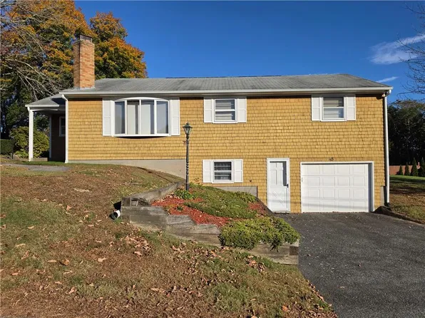 45 Edward St, Coventry, RI 02816