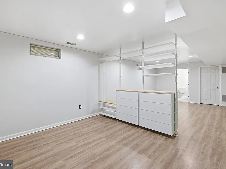 2917 Markhams Grant Dr — Photo 55